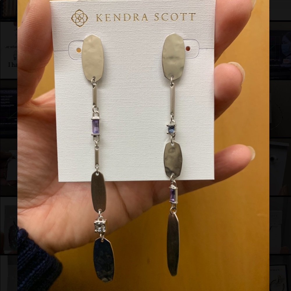 Kendra Scott Calista Earrings - Picture 8 of 10